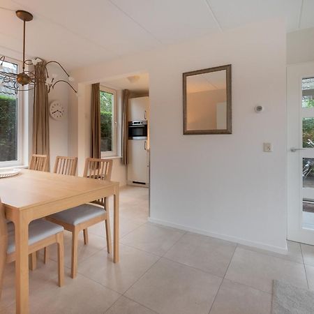 Bungalows - Bungalowpark Mooyeveld - Uniek Gelegen In De Duinen! Эгмонд-Биннен Экстерьер фото
