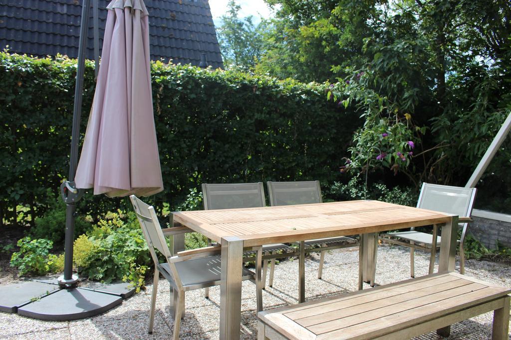 Bungalows - Bungalowpark Mooyeveld - Uniek Gelegen In De Duinen! Эгмонд-Биннен Номер фото