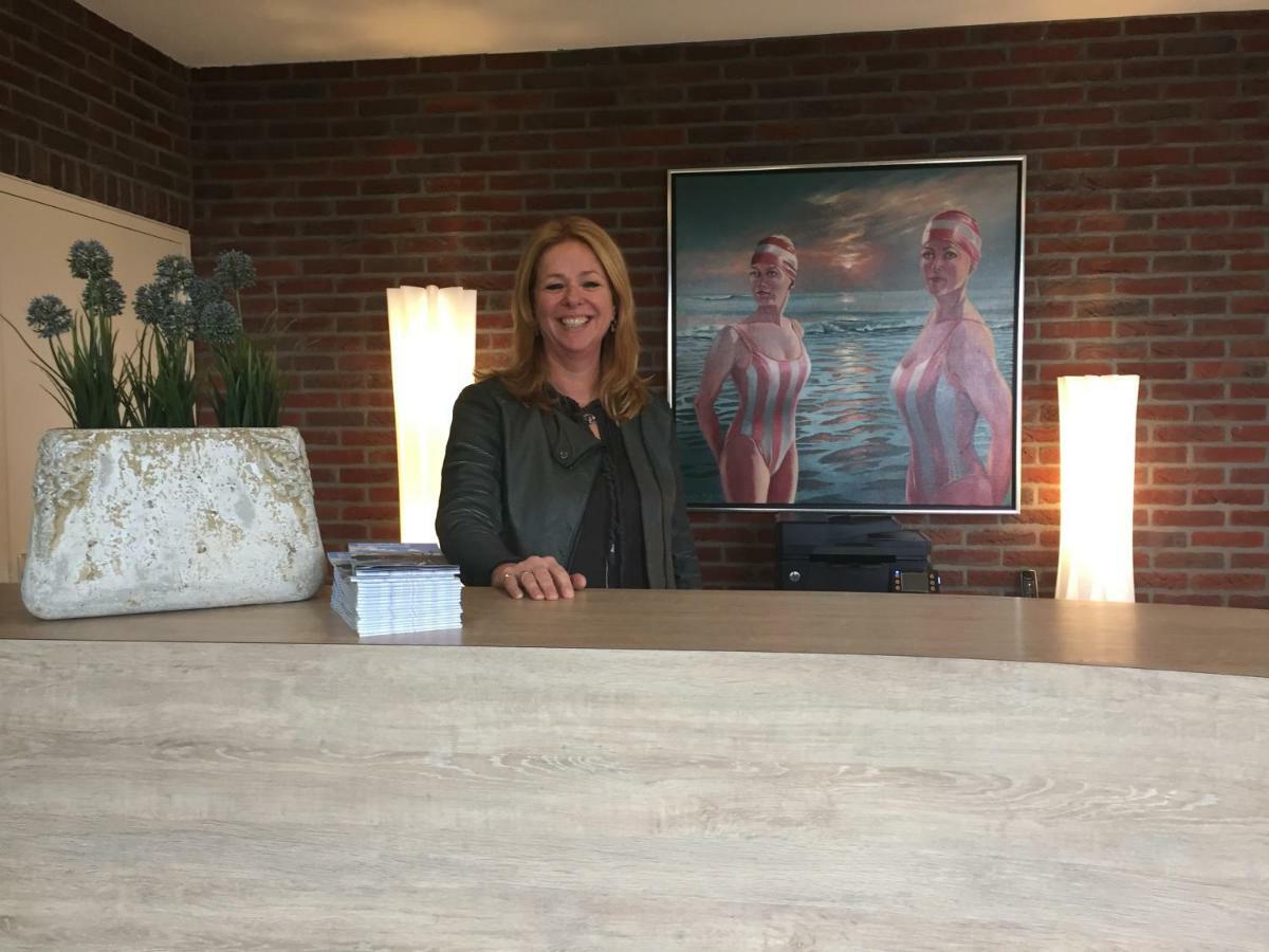 Bungalows - Bungalowpark Mooyeveld - Uniek Gelegen In De Duinen! Эгмонд-Биннен Экстерьер фото