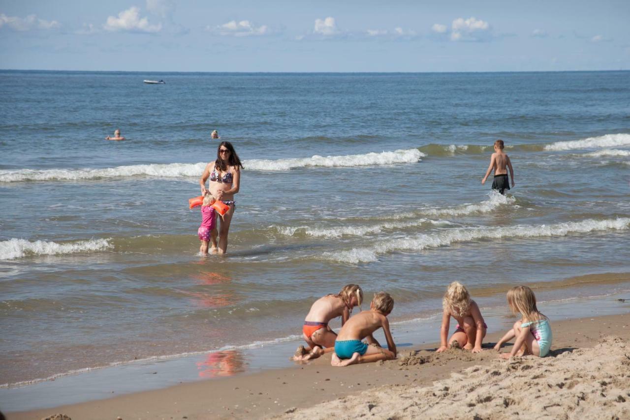 Bungalows - Bungalowpark Mooyeveld - Uniek Gelegen In De Duinen! Эгмонд-Биннен Экстерьер фото